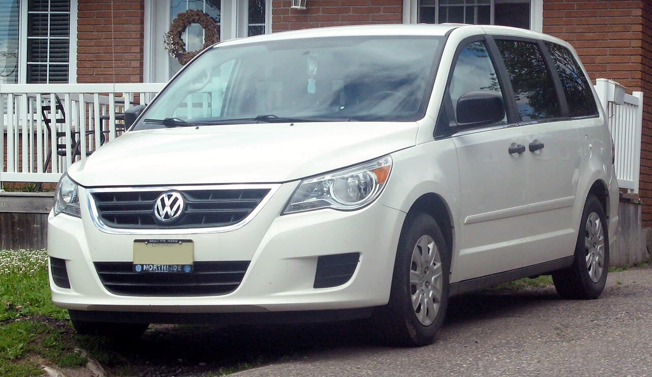Volkswagen Routan, representative photo