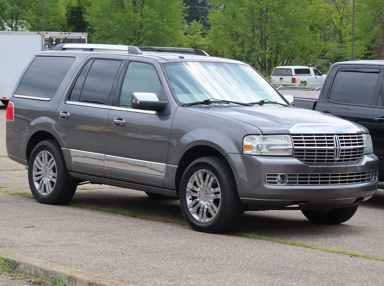 Lincoln Navigator, representative photo