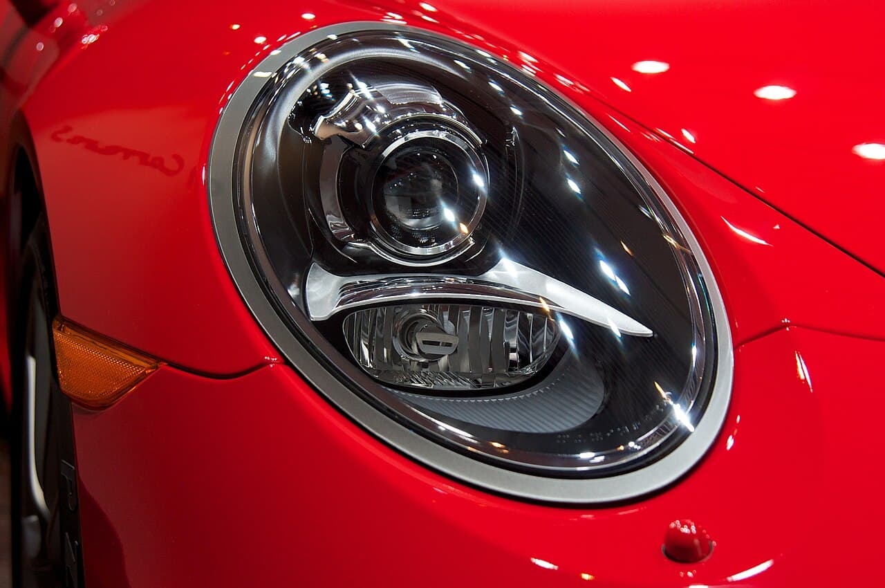 Porsche 911, representative photo