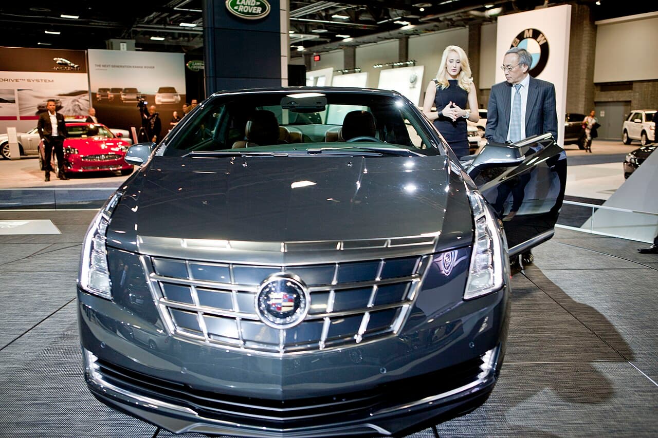 Cadillac ELR, representative photo