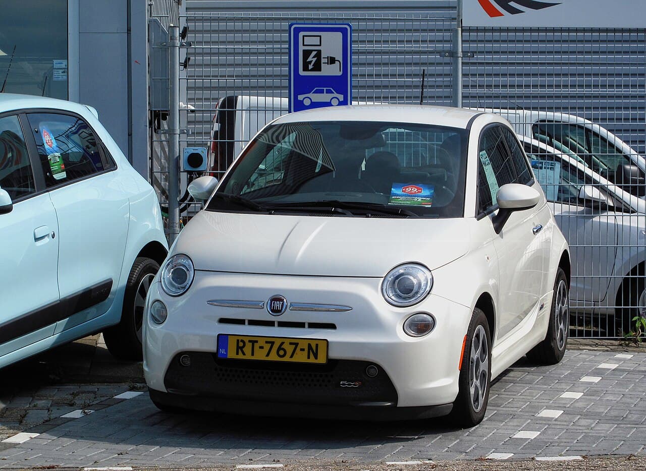 Fiat 500e, representative photo