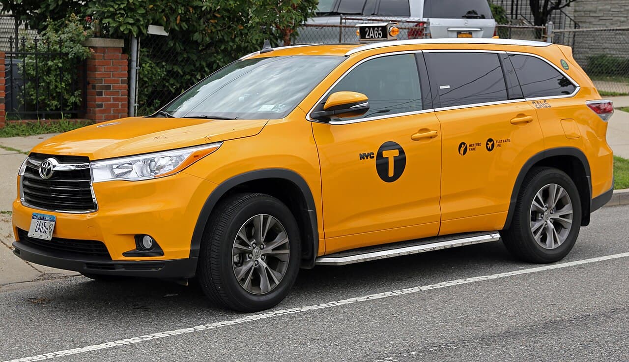 Toyota Highlander, representative photo