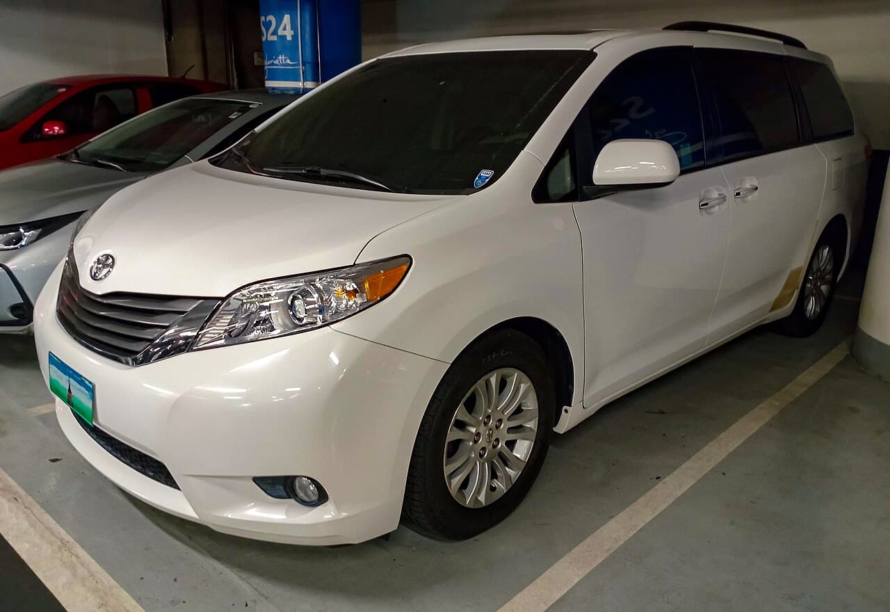 Toyota Sienna, representative photo