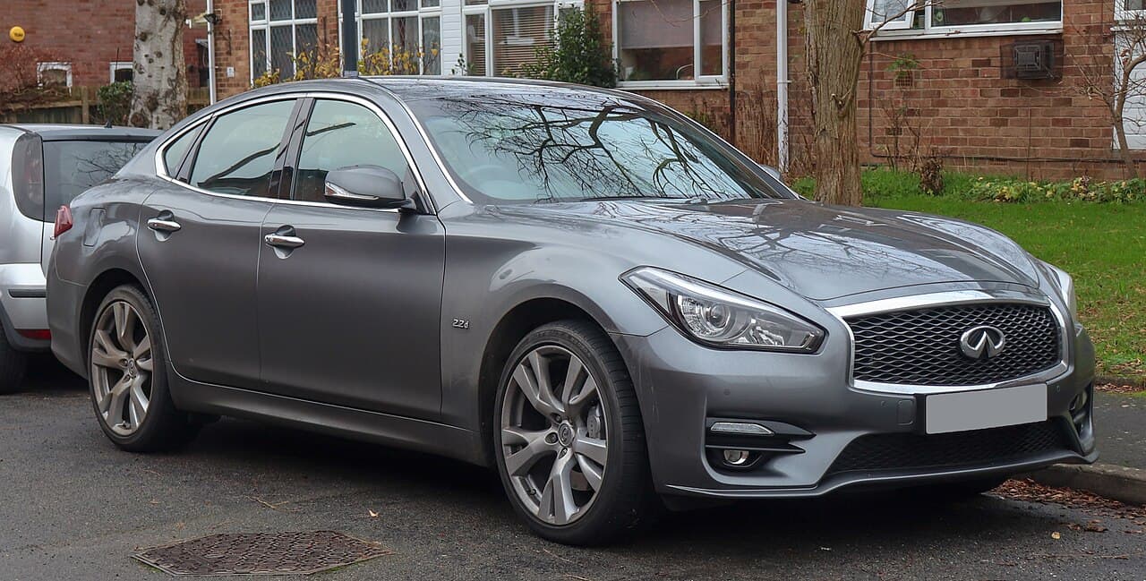 Infiniti Q70, representative photo