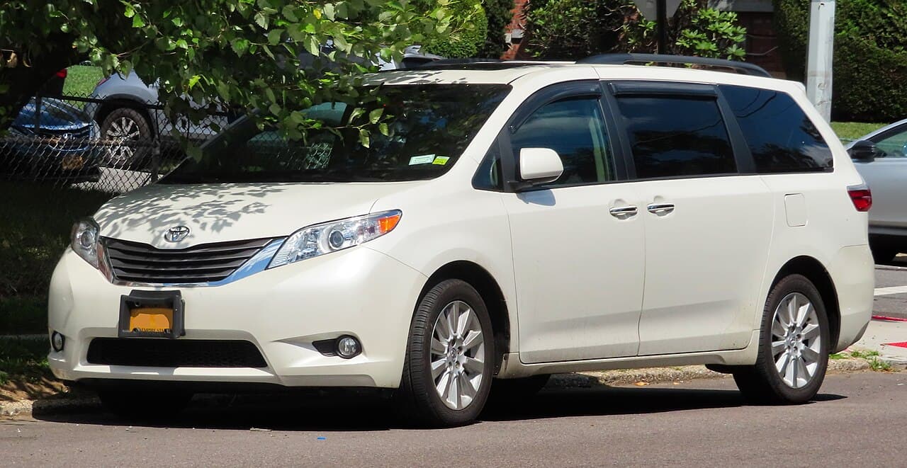 Toyota Sienna, representative photo