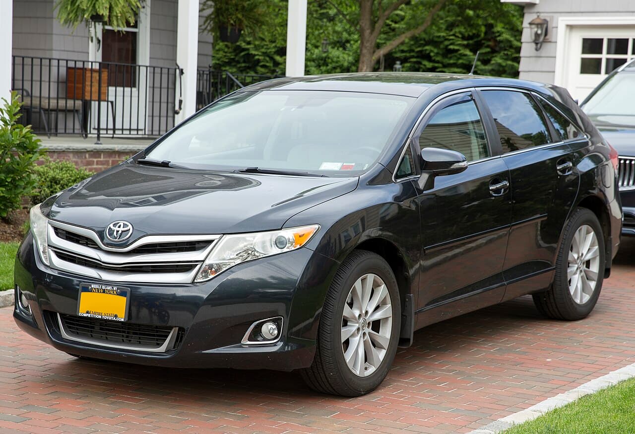 Toyota Venza, representative photo
