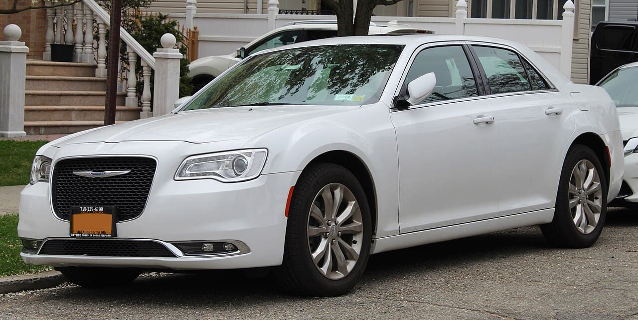 Chrysler 300, representative photo
