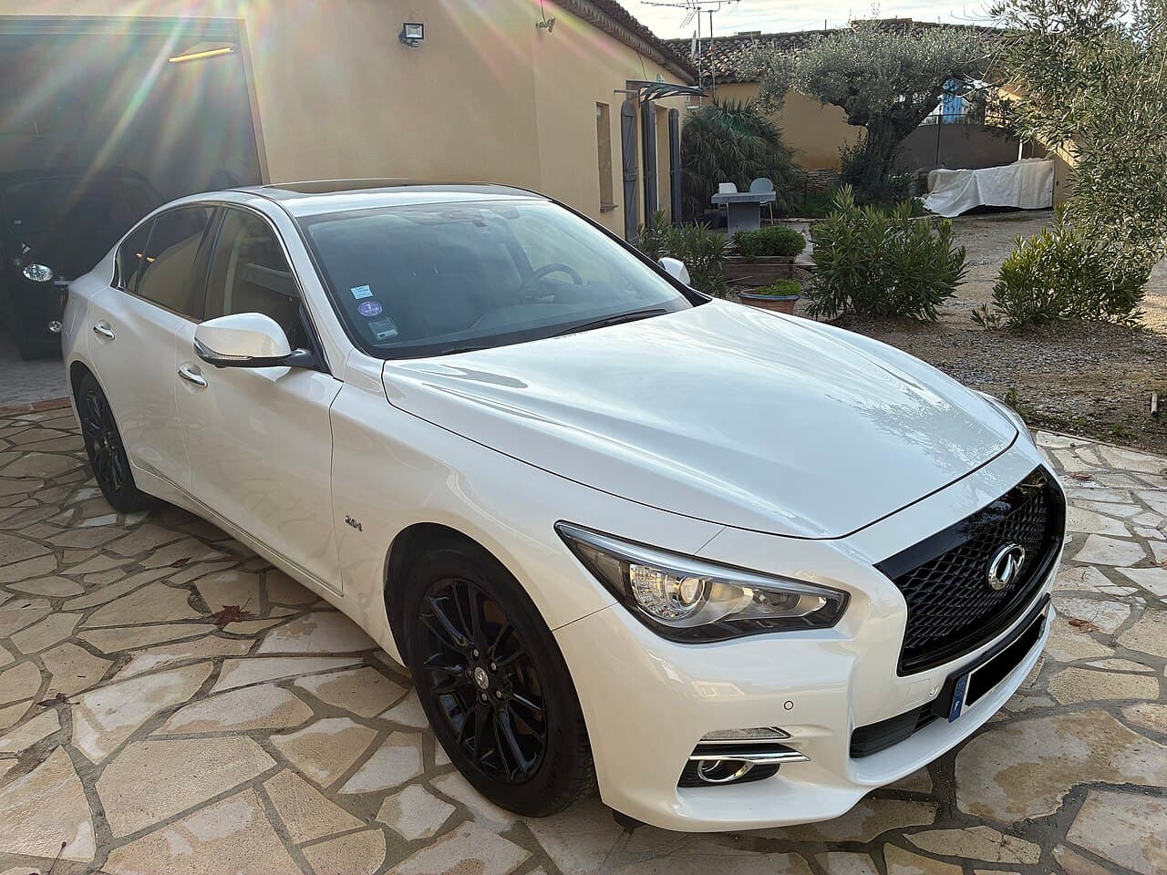Infiniti Q50, representative photo