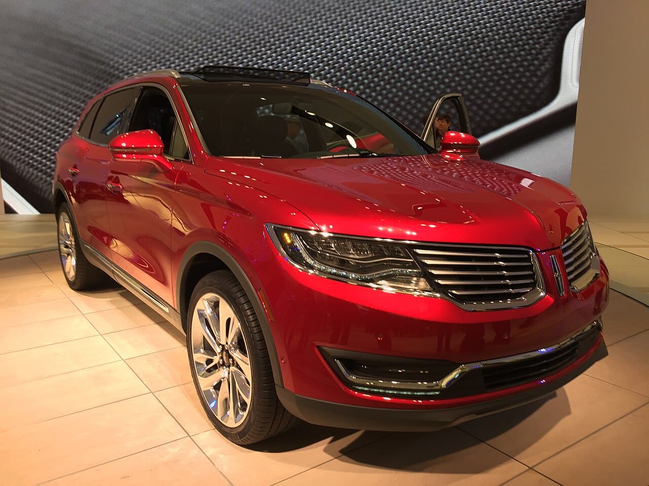 Lincoln MKX, representative photo