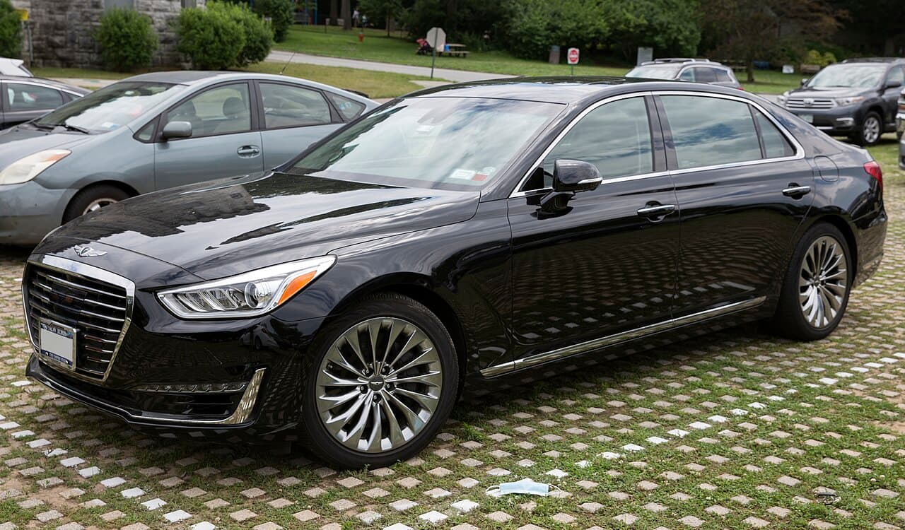 Genesis G90, representative photo