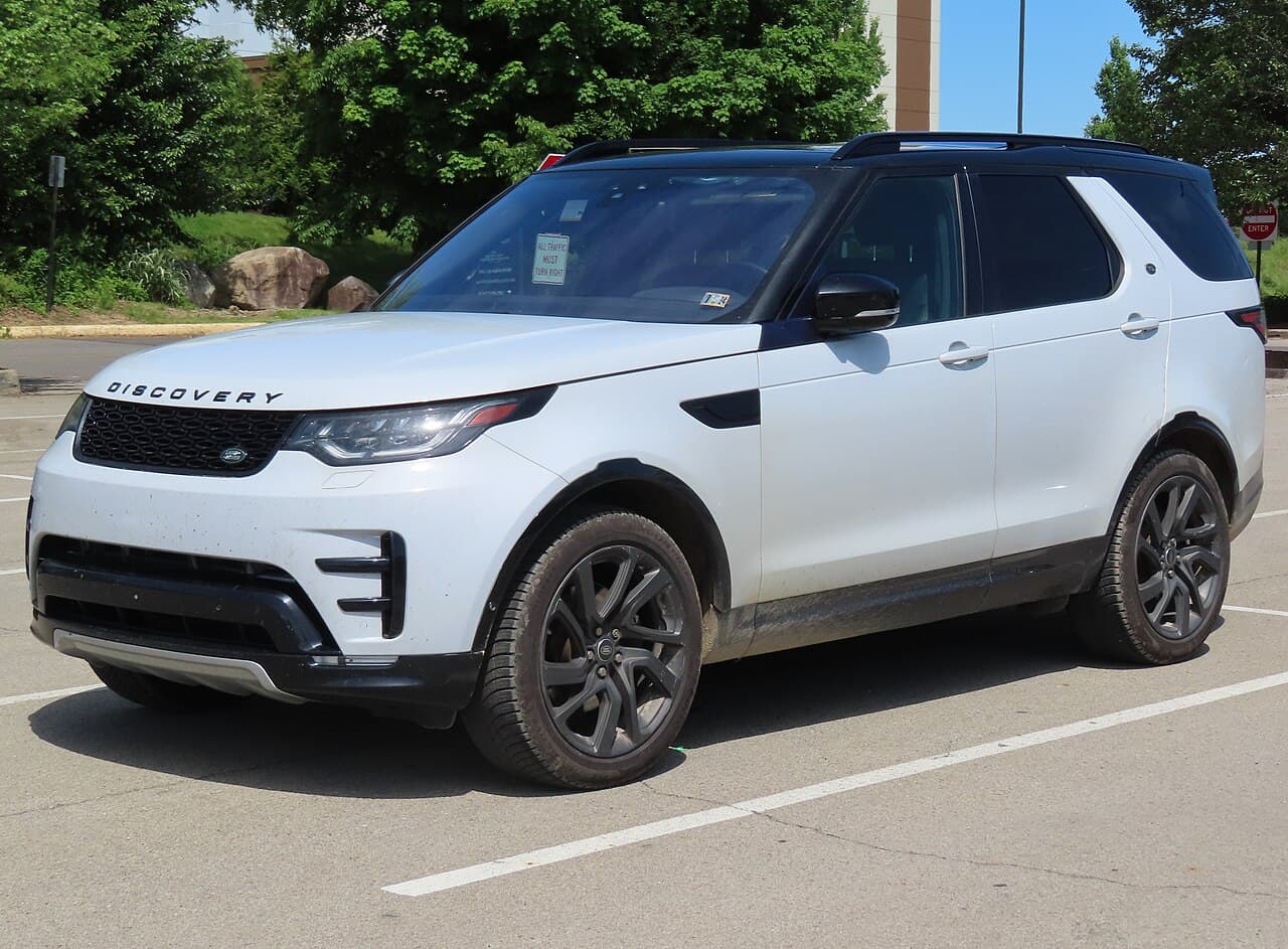 Land Rover Discovery, representative photo
