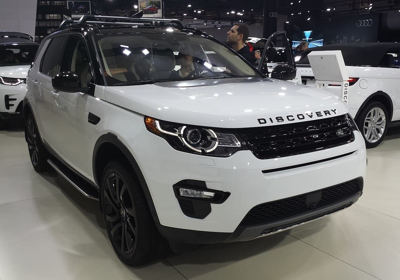 Land Rover Discovery Sport, representative photo