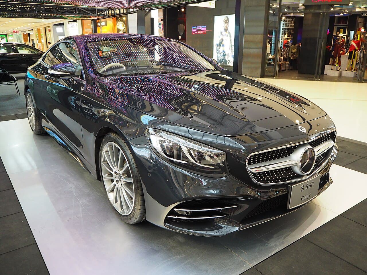 Mercedes-Benz S-Class, representative photo
