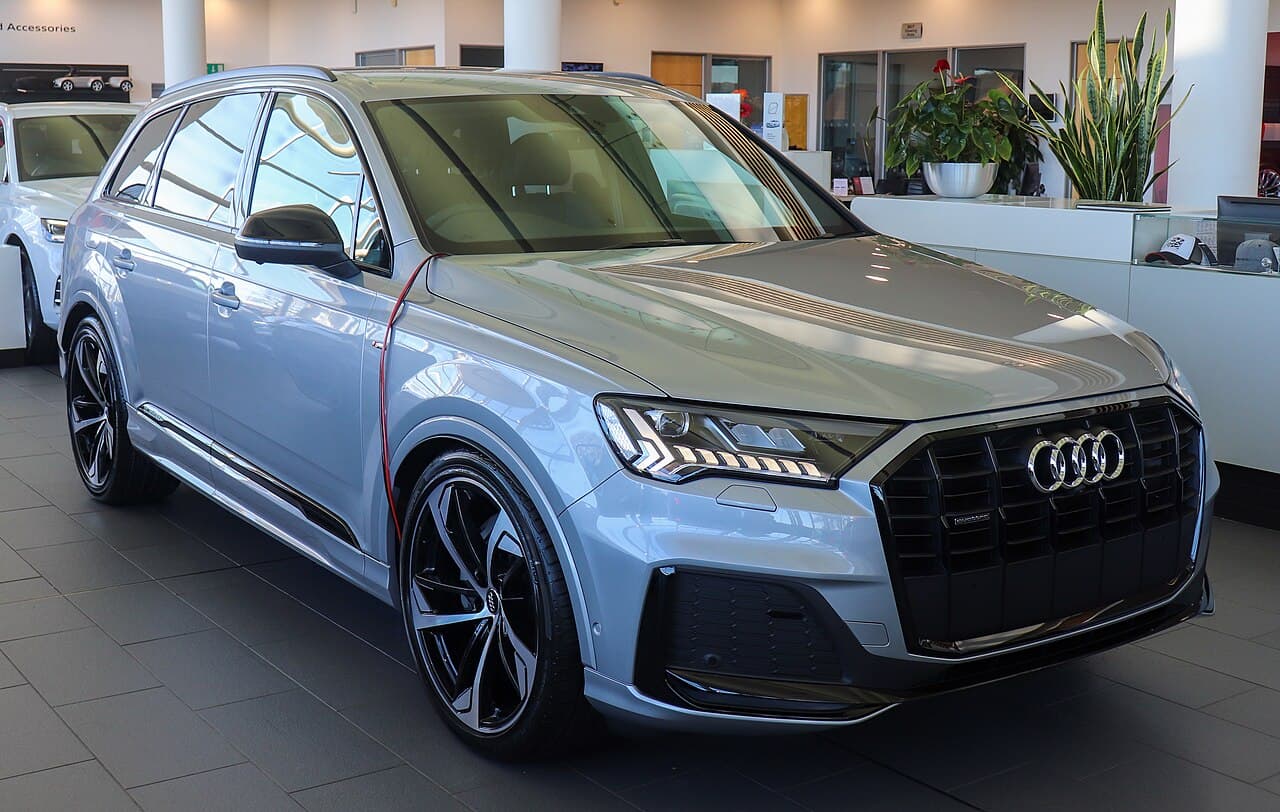 Audi Q7, representative photo