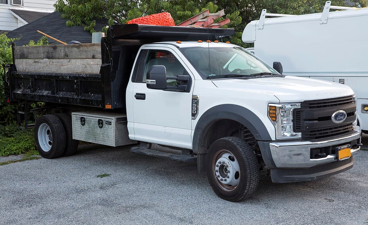 Ford F-550, representative photo