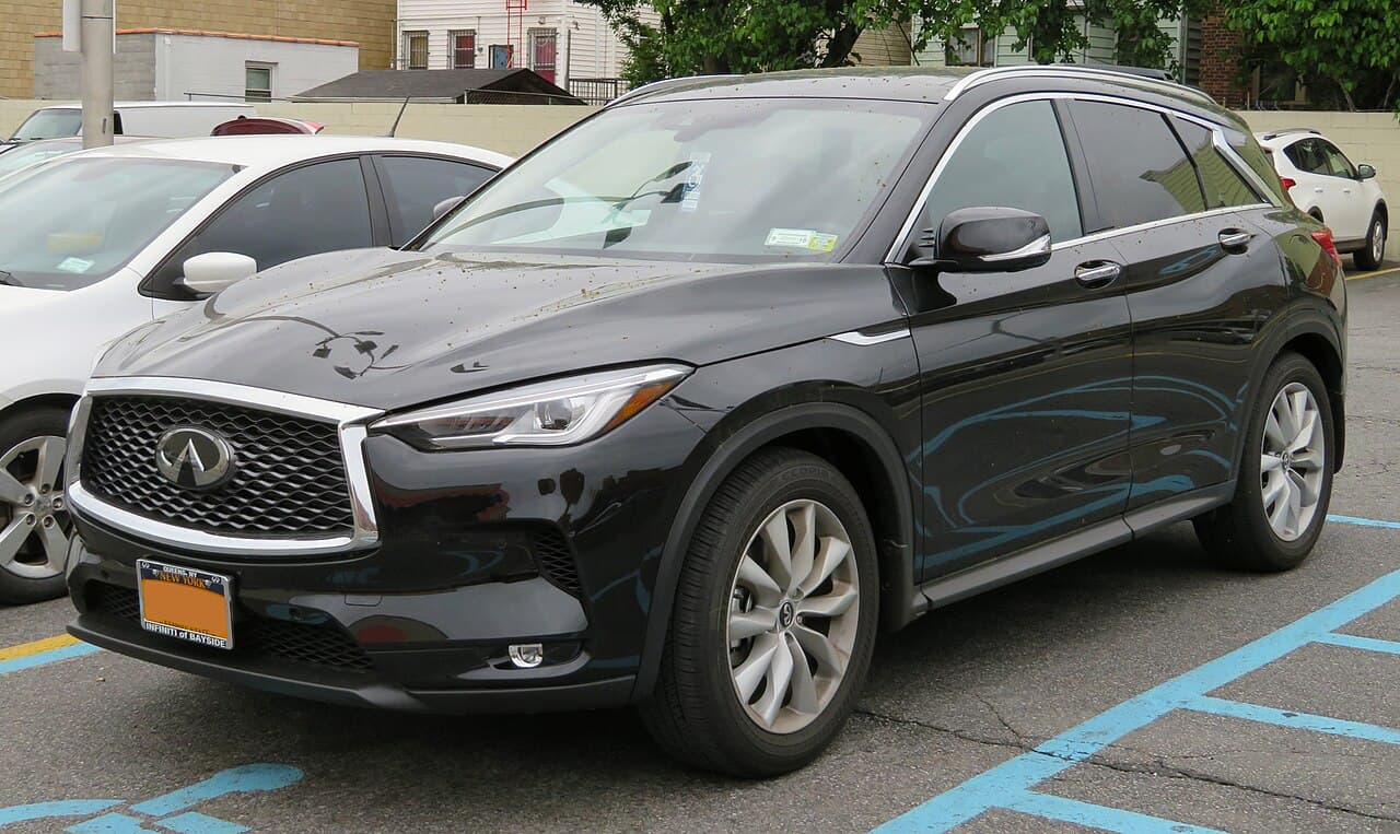 Infiniti QX50, representative photo