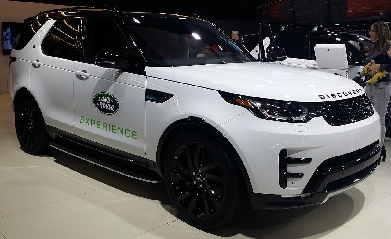 Land Rover Discovery, representative photo