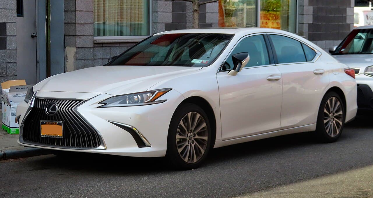 Lexus ES, representative photo