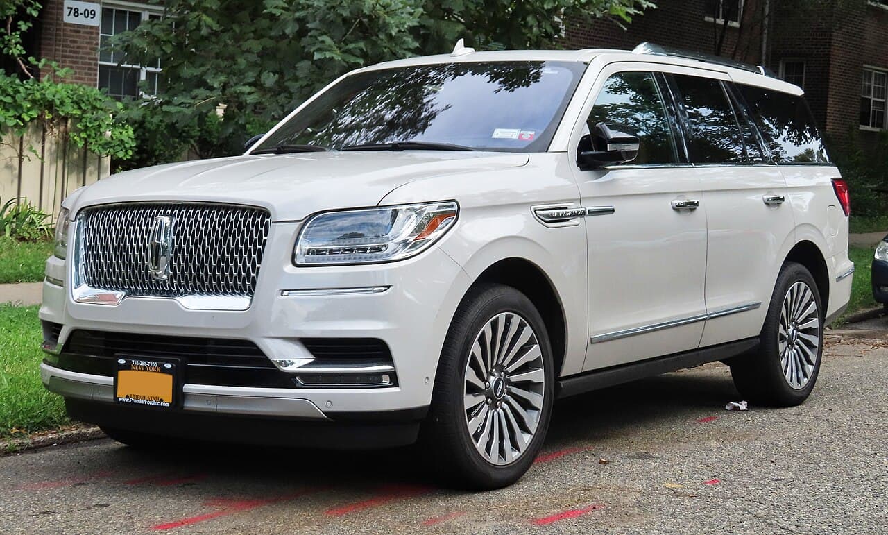 Lincoln Navigator, representative photo
