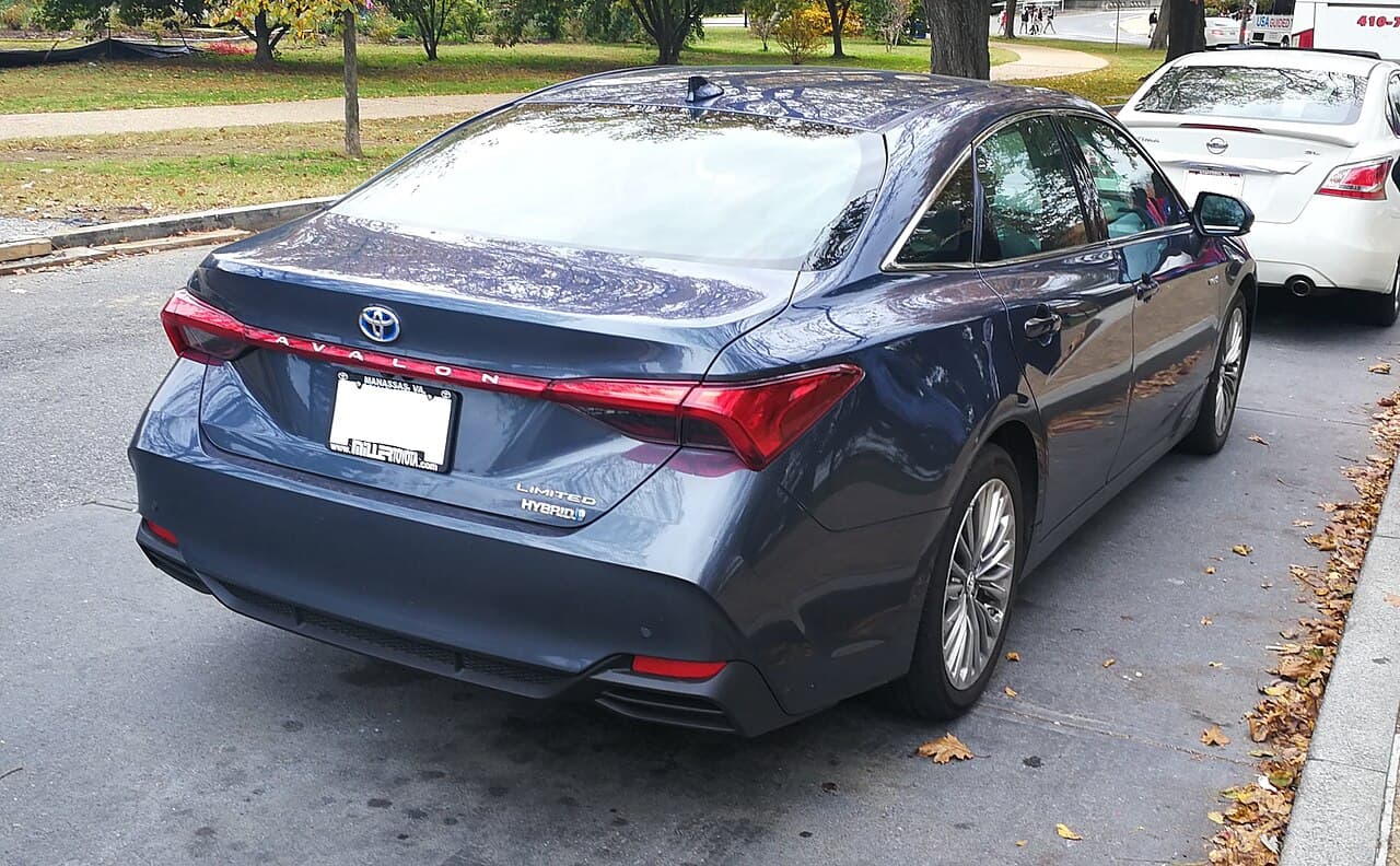 Toyota Avalon, representative photo