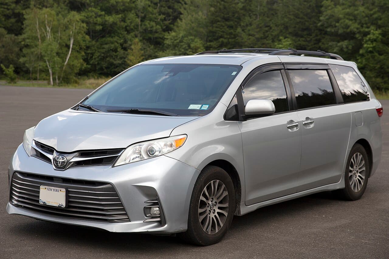 Toyota Sienna, representative photo