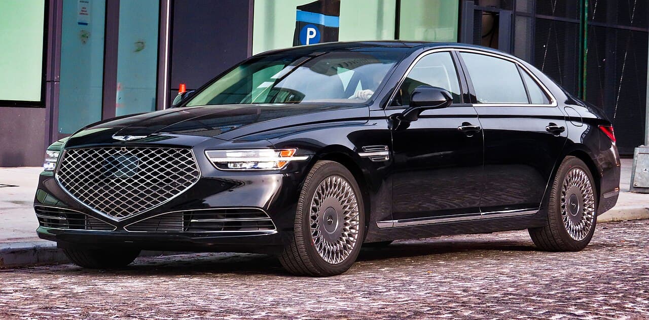 Genesis G90, representative photo