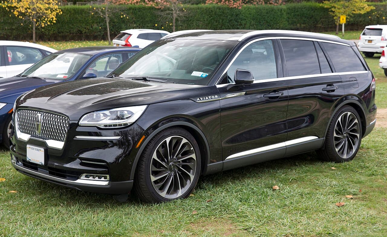 Lincoln Aviator, representative photo