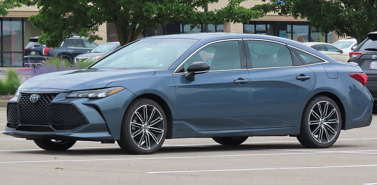 Toyota Avalon, representative photo