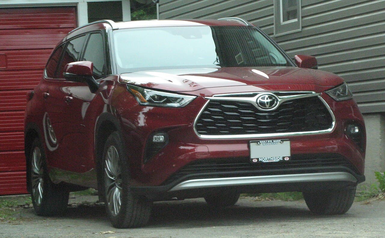 Toyota Highlander, representative photo