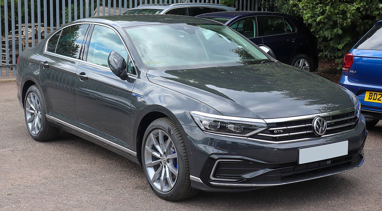 Volkswagen Passat, representative photo