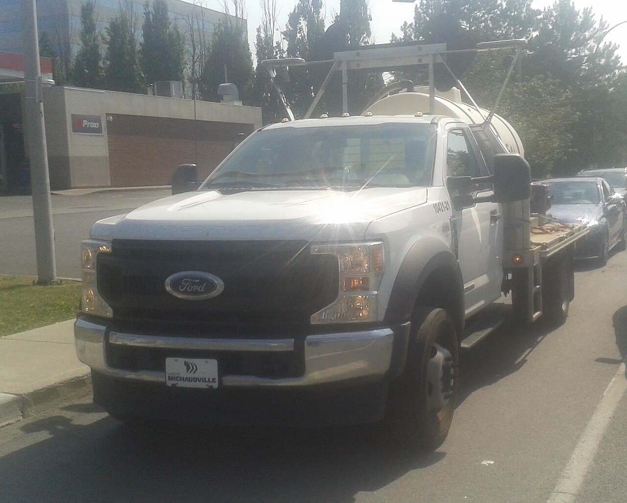 Ford F-550, representative photo