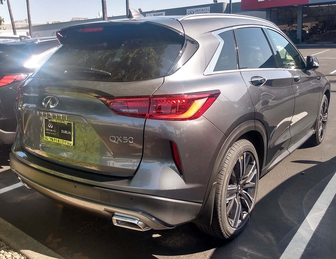 Infiniti QX50, representative photo