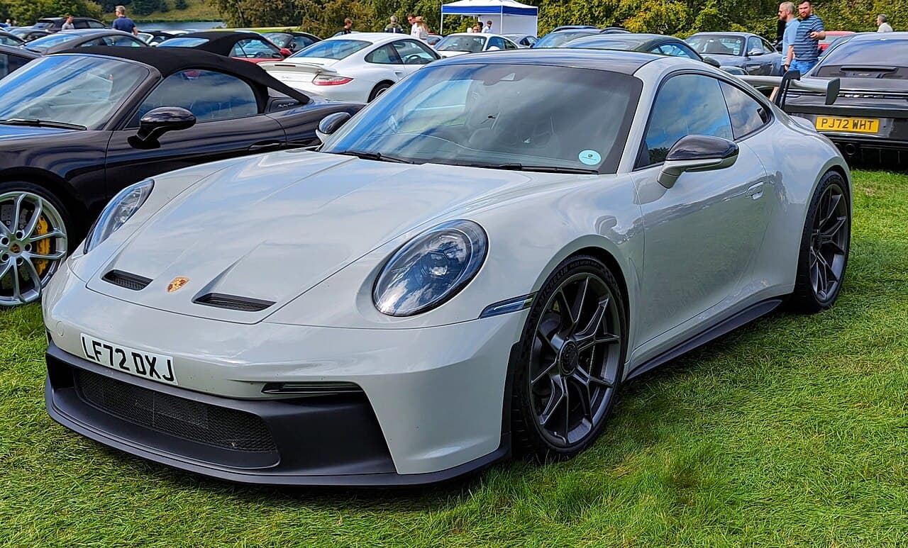 Porsche 911, representative photo