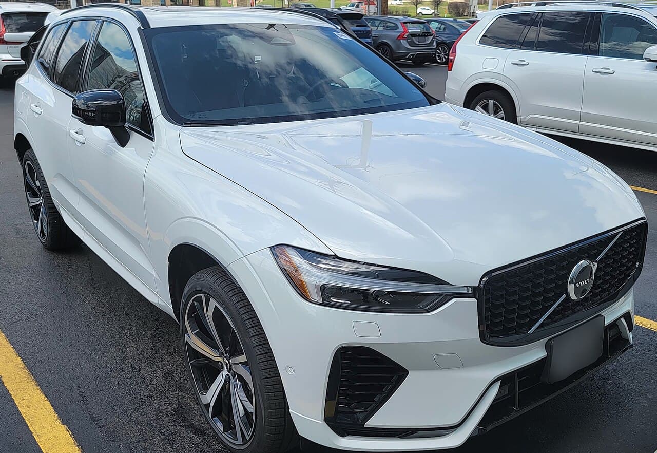 Volvo XC60, representative photo