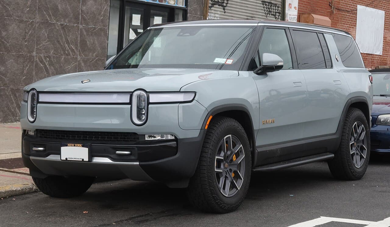 Rivian R1S, representative photo