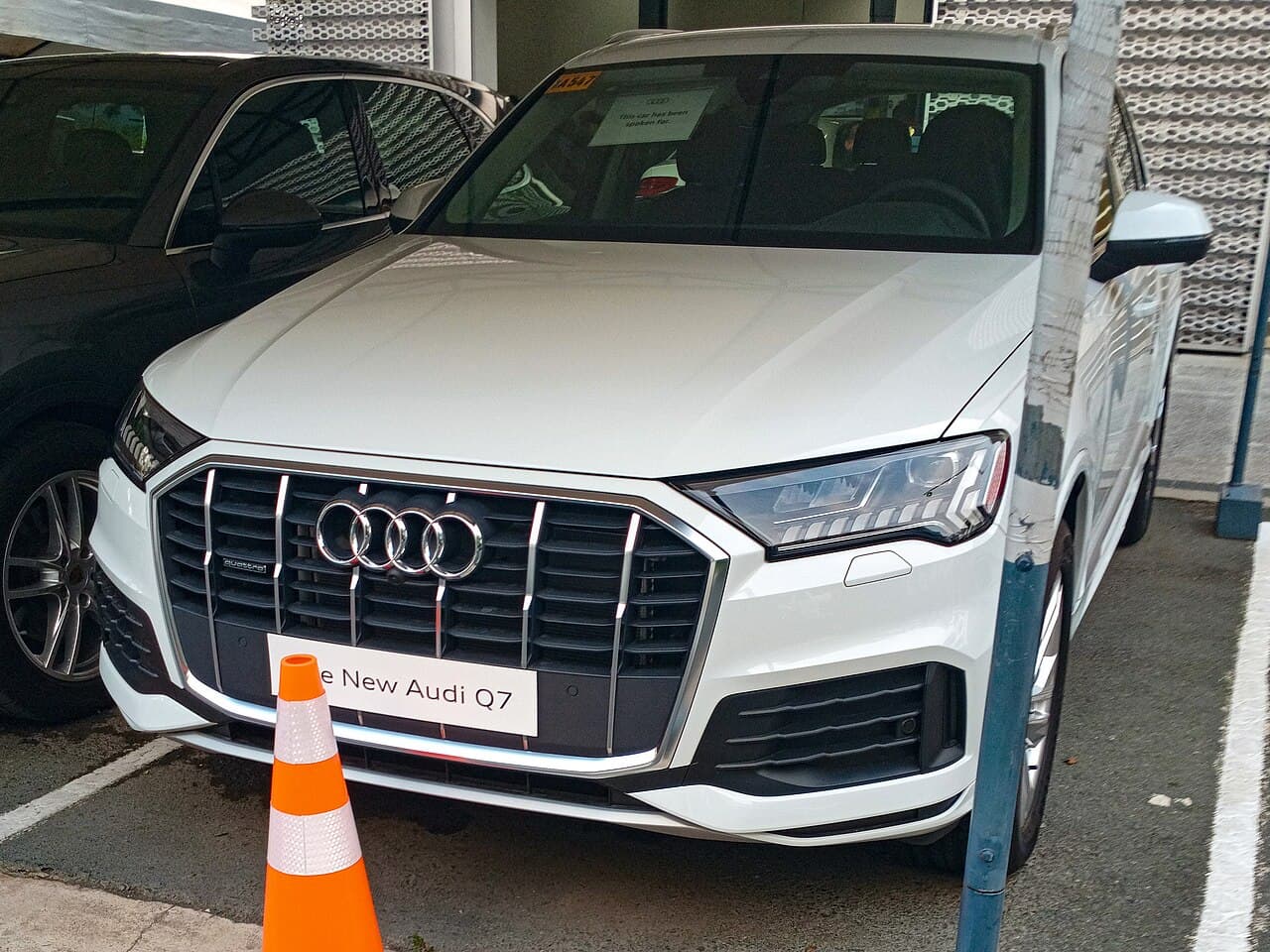 Audi Q7, representative photo