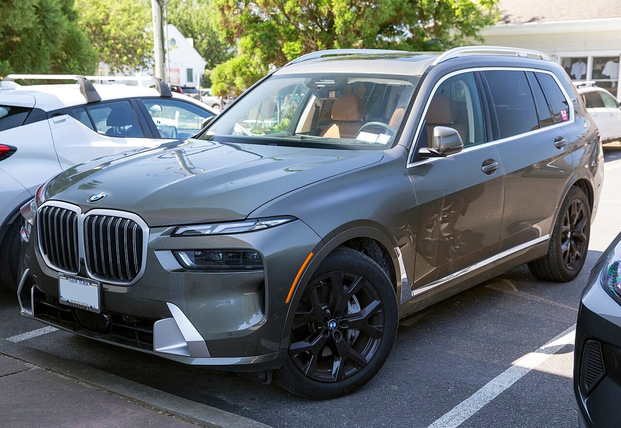 BMW X7, representative photo