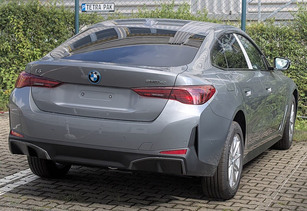 BMW i4, representative photo