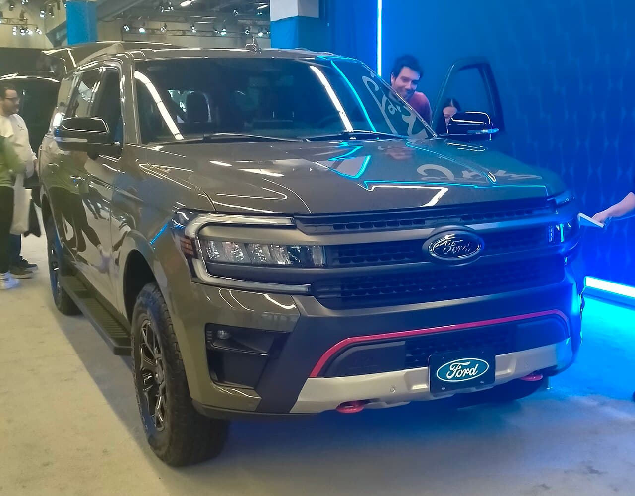 Ford Expedition, representative photo