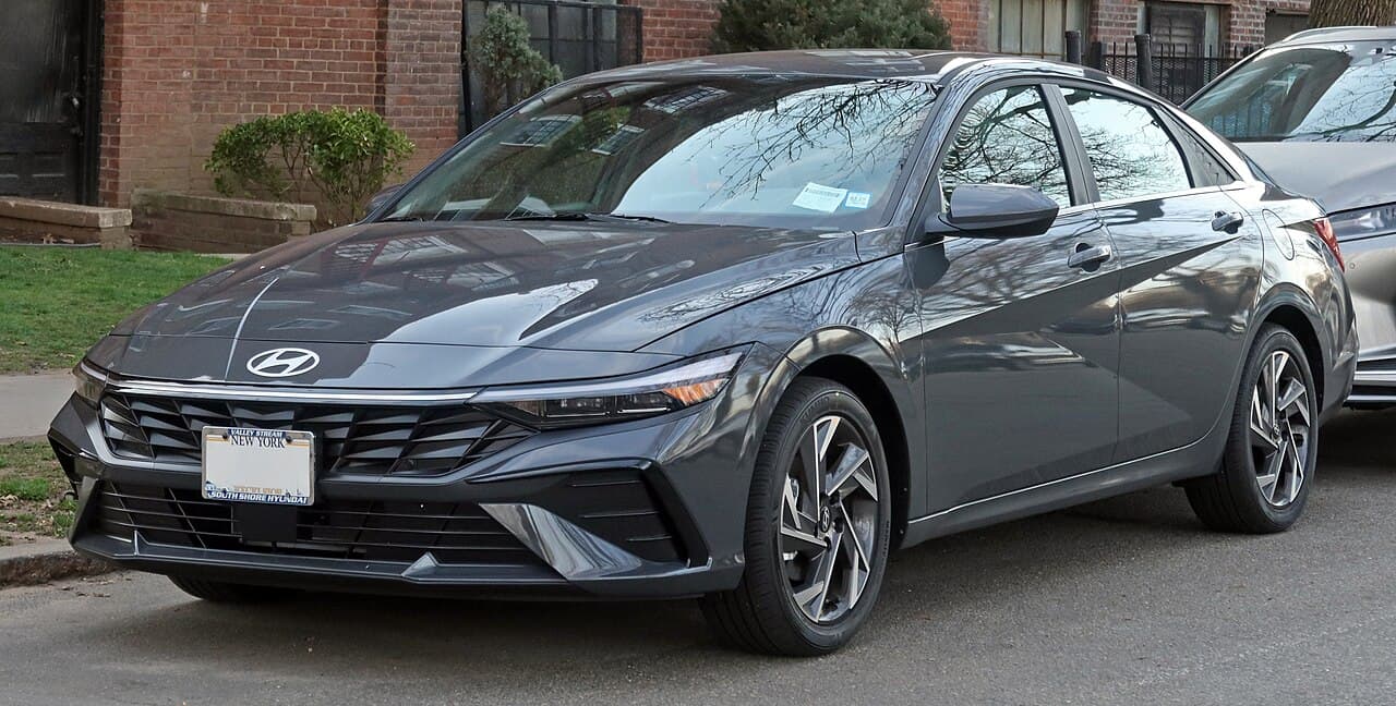 Hyundai Elantra, representative photo