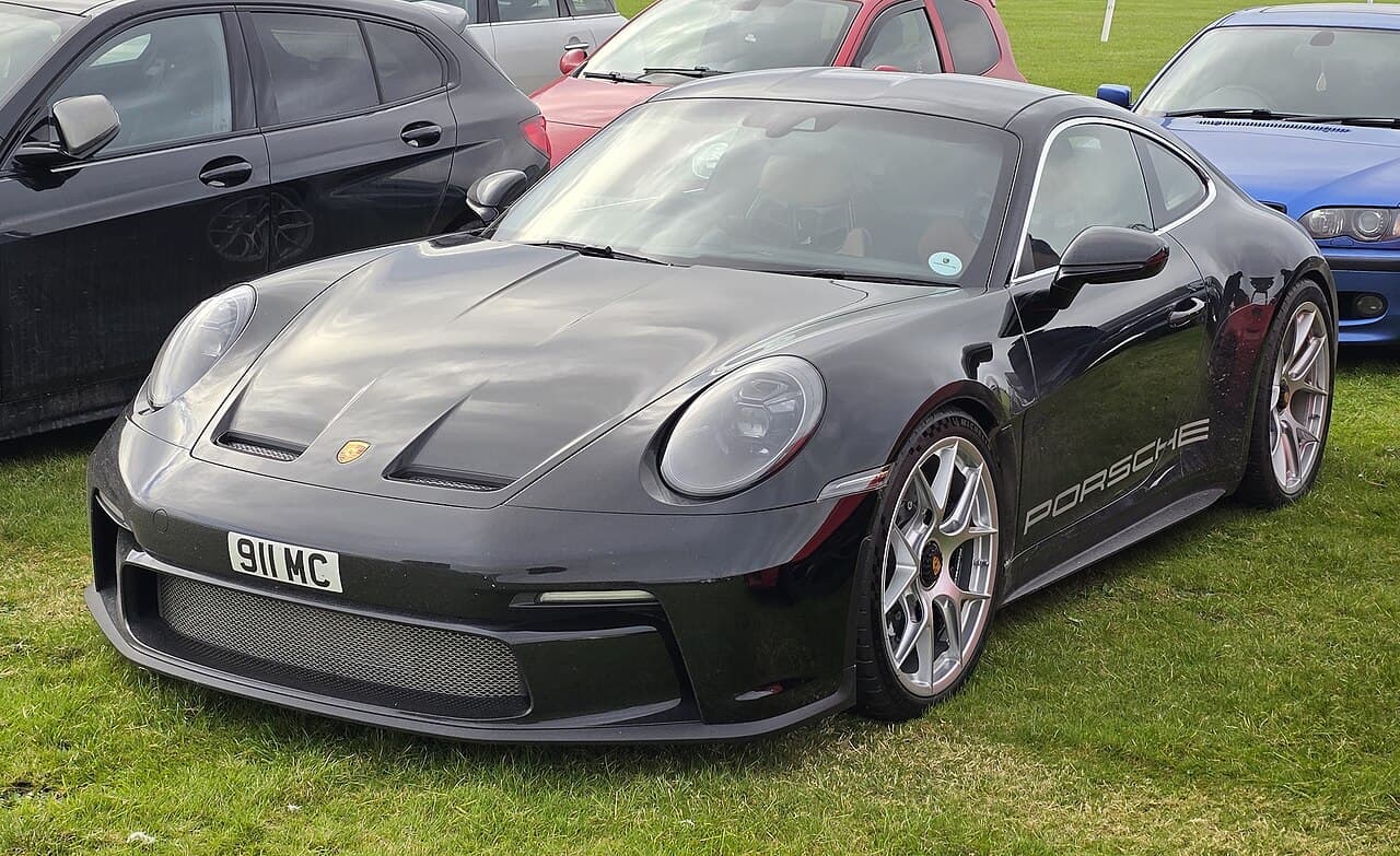 Porsche 911, representative photo
