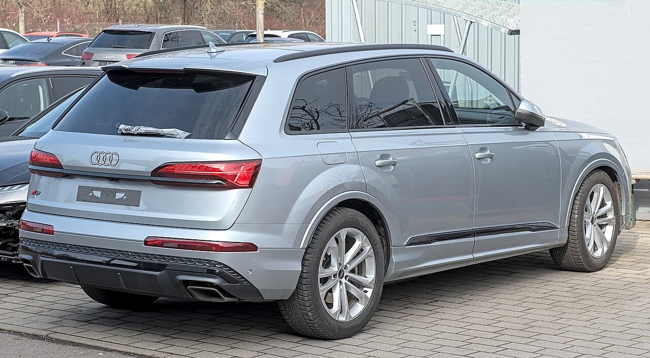 Audi Q7, representative photo