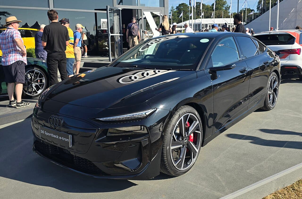 Audi S6, representative photo