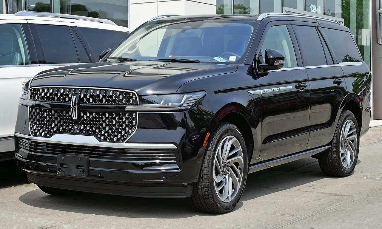 Lincoln Navigator, representative photo