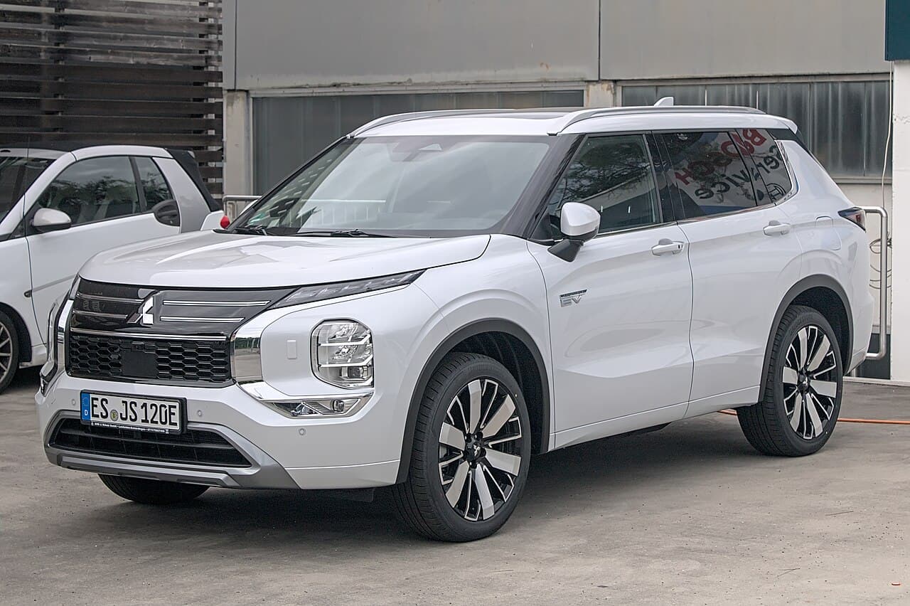 Mitsubishi Outlander, representative photo