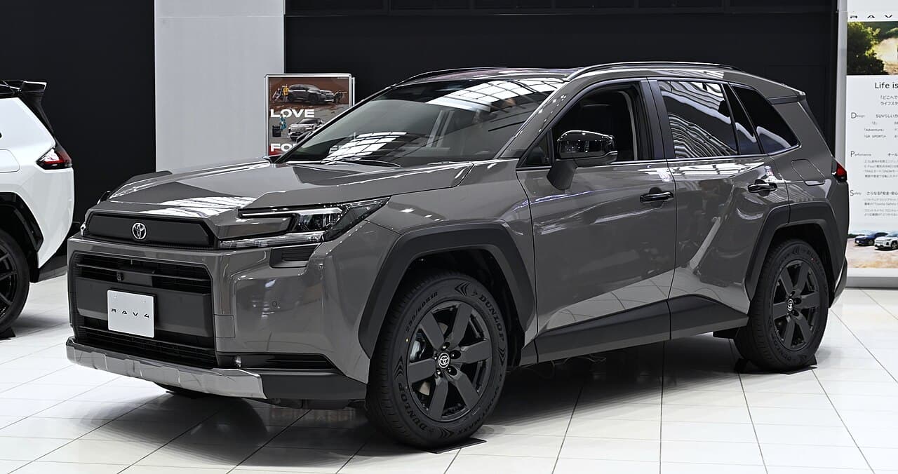 Toyota RAV4, representative photo