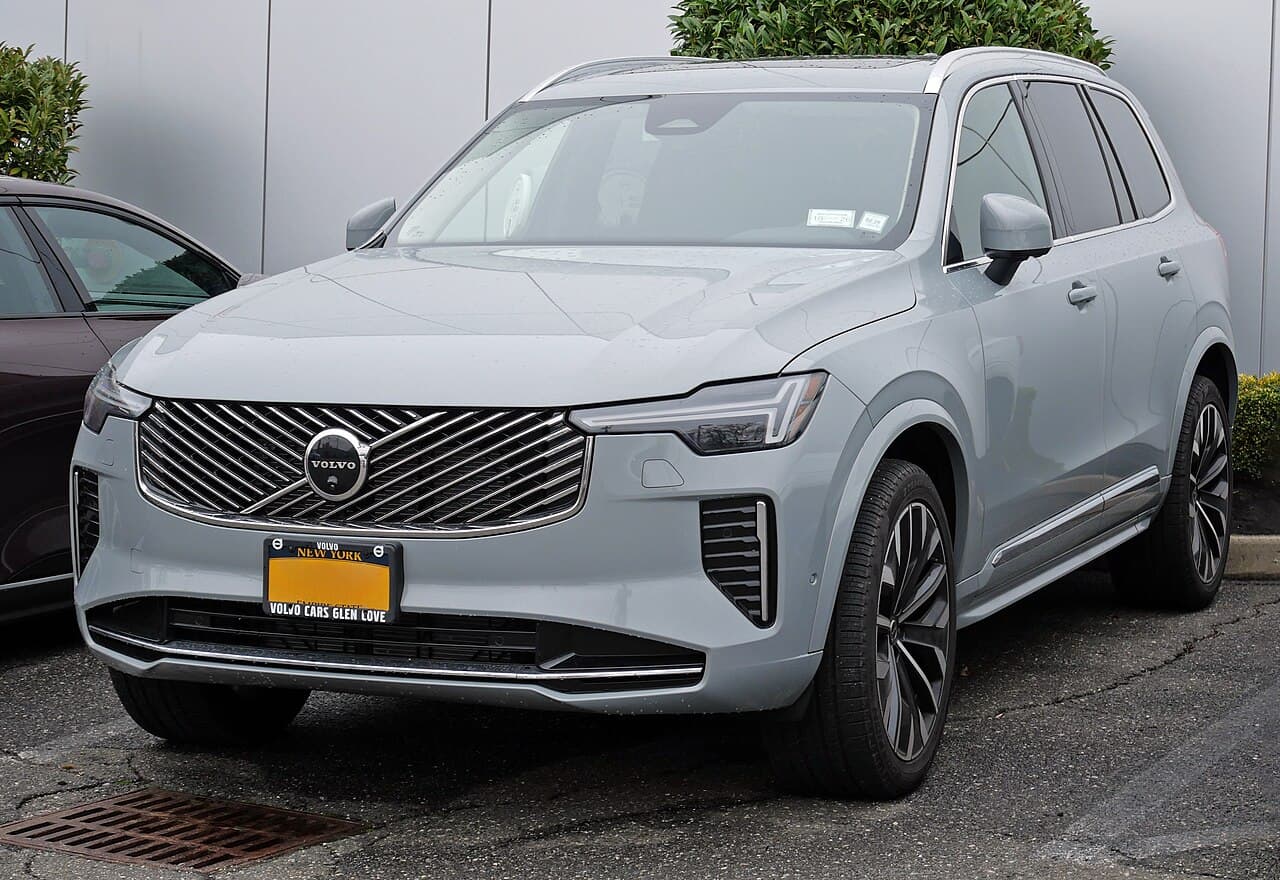 Volvo XC90, representative photo