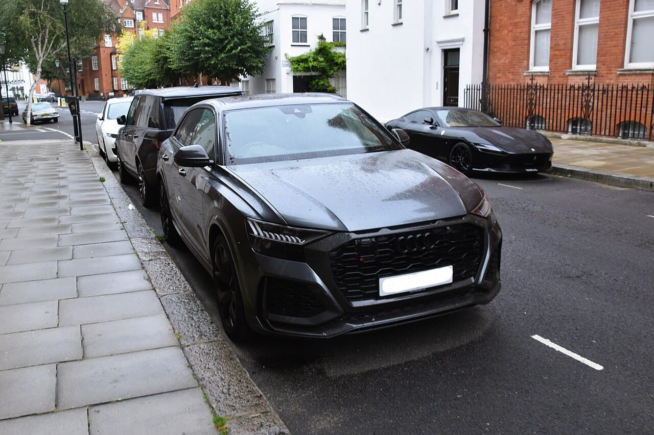 Audi RS Q8, representative photo