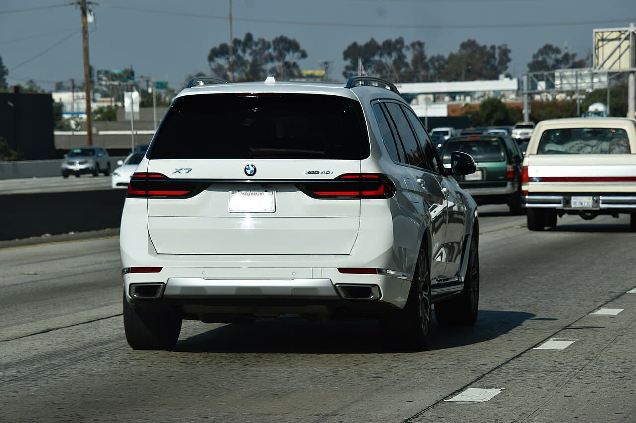 BMW X7, representative photo