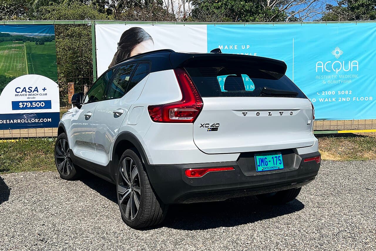 Volvo XC40, representative photo